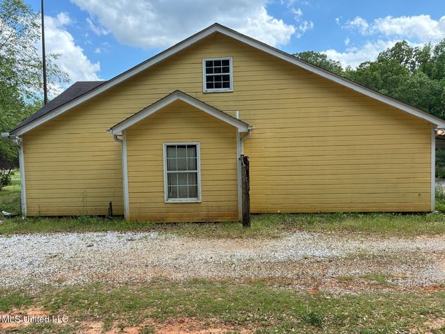 353 County Road 5051, Booneville, MS 38829