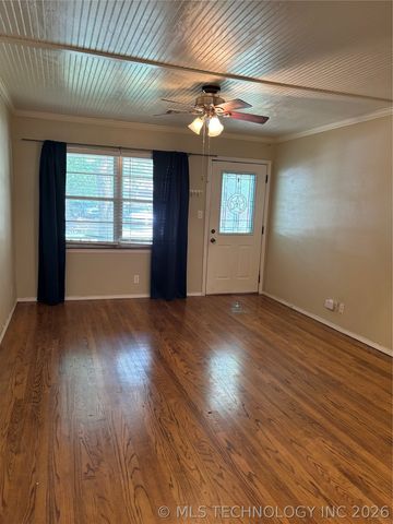 1318 NE 3rd Place, Pryor, OK 74361