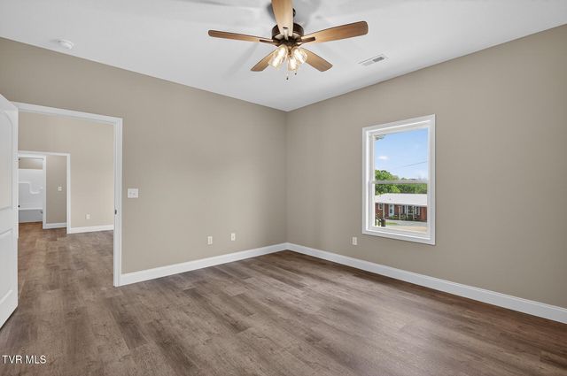 155 Walton Circle, Mosheim, TN 37818
