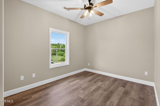 155 Walton Circle, Mosheim, TN 37818