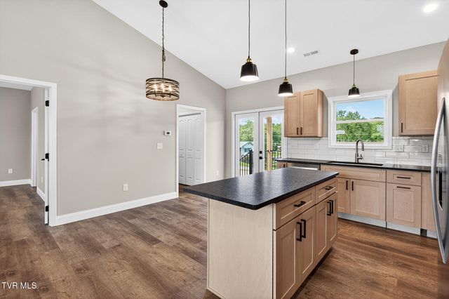 155 Walton Circle, Mosheim, TN 37818