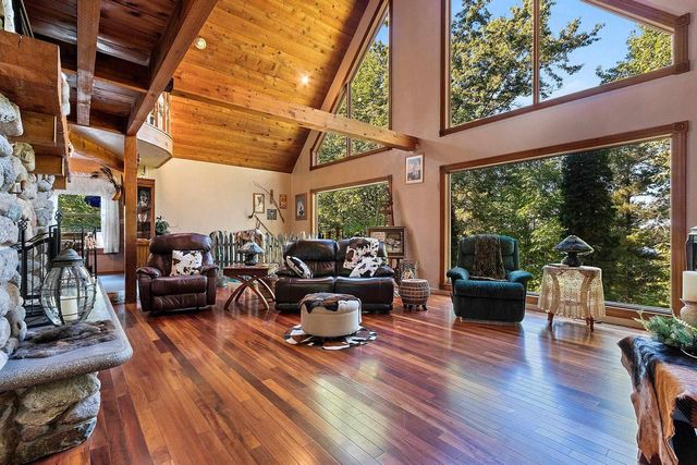 4901 SPIREA ROAD, Oconto, WI 54153