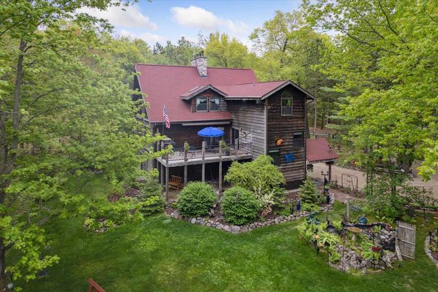 4901 SPIREA ROAD, Oconto, WI 54153