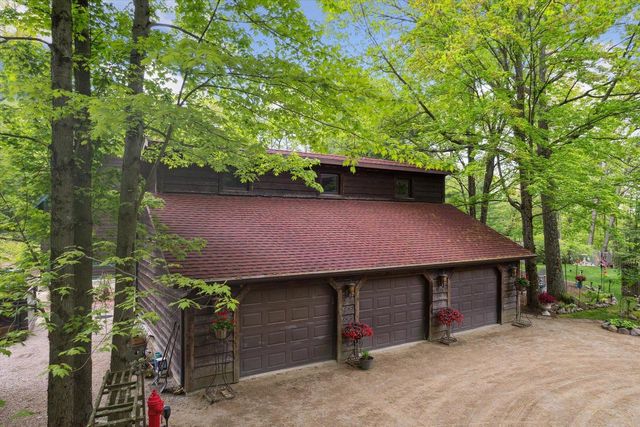 4901 SPIREA ROAD, Oconto, WI 54153