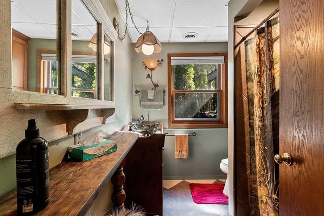 4901 SPIREA ROAD, Oconto, WI 54153