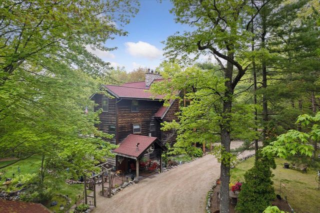 4901 SPIREA ROAD, Oconto, WI 54153