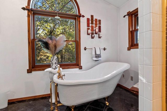 4901 SPIREA ROAD, Oconto, WI 54153