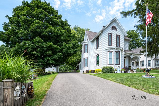 601 Franklin Street, Scales Mound, IL 61075