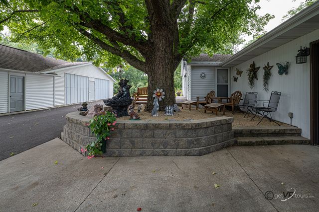 601 Franklin Street, Scales Mound, IL 61075