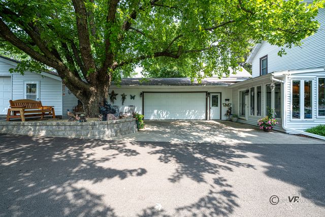 601 Franklin Street, Scales Mound, IL 61075