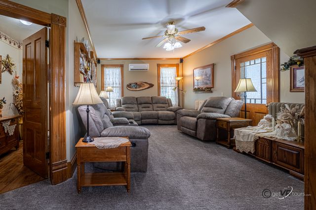 601 Franklin Street, Scales Mound, IL 61075