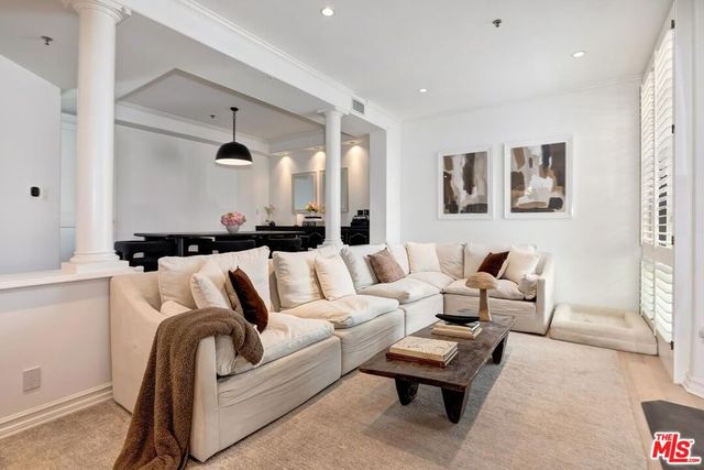 9001 Dayton Way D, Beverly Hills, CA 90211
