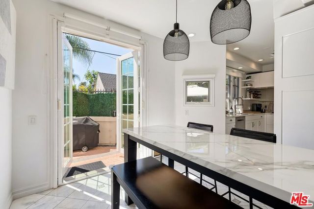9001 Dayton Way D, Beverly Hills, CA 90211