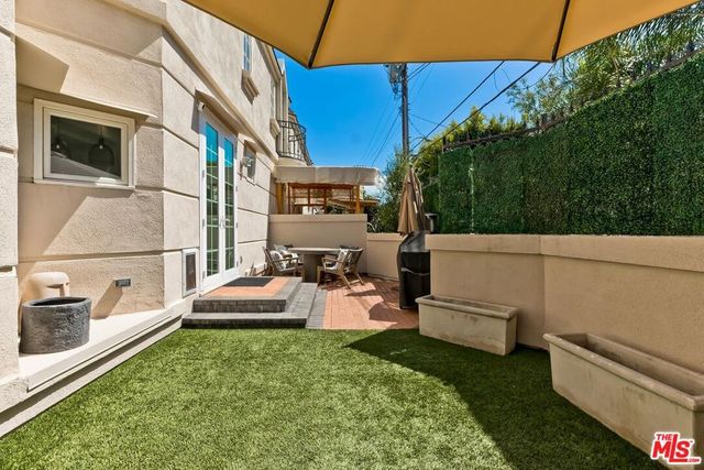 9001 Dayton Way D, Beverly Hills, CA 90211
