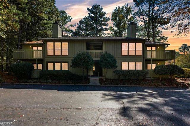 501 Dunbar Drive, Atlanta, GA 30338