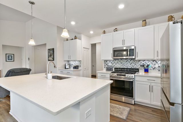 6706 Killala Drive, Mchenry, IL 60050