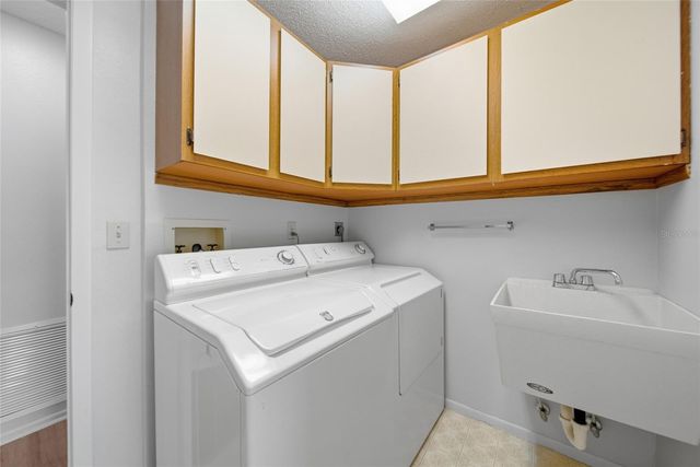 8405 DIVOT WAY, Port Richey, FL 34668