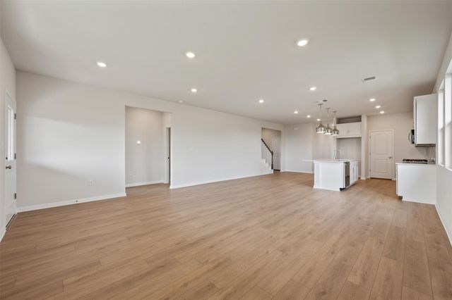 132 Arlington Park LOOP, Hutto, TX 78634