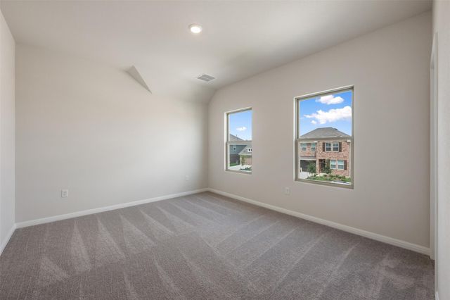 132 Arlington Park LOOP, Hutto, TX 78634