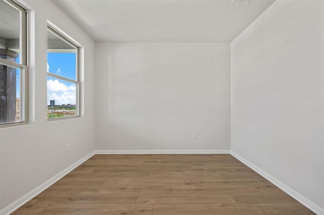 132 Arlington Park LOOP, Hutto, TX 78634