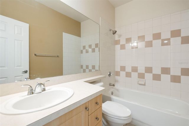 7698 PLANTATION CIRCLE, Bradenton, FL 34201