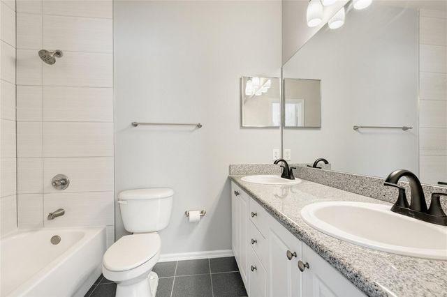 7698 PLANTATION CIRCLE, Bradenton, FL 34201