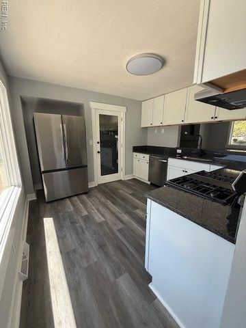 3009 Lynnhaven DR, Virginia Beach, VA 23451