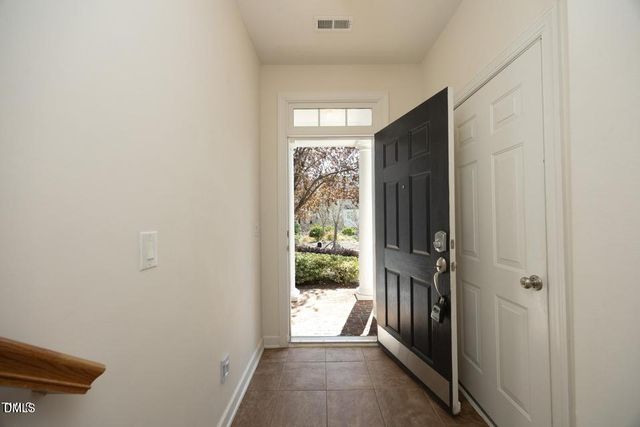 335 Bridgegate Drive, Cary, NC 27519