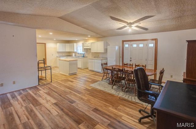 2007 Lynn Street, Cahokia, IL 62206