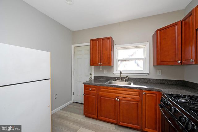 1078 MORTON ST, Camden, NJ 08104