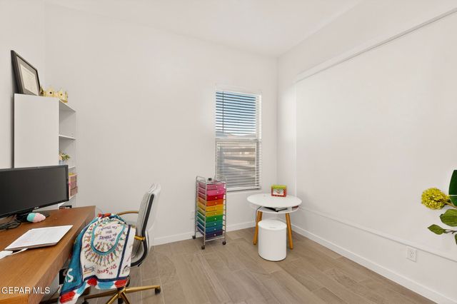 905 WITTON Place, El Paso, TX 79928