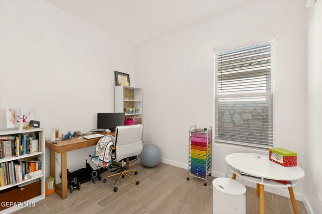 905 WITTON Place, El Paso, TX 79928