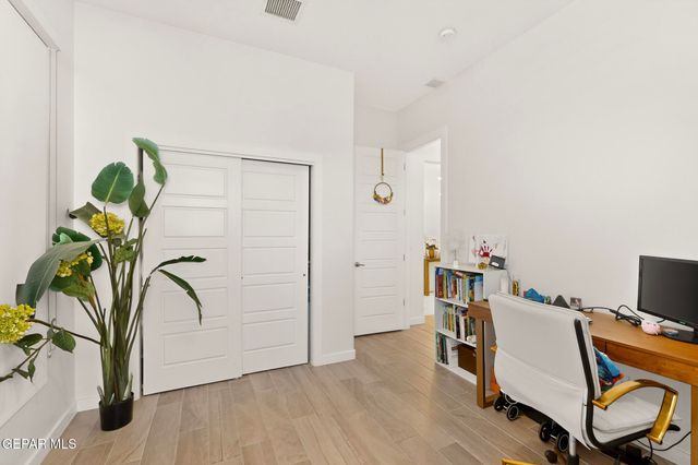 905 WITTON Place, El Paso, TX 79928