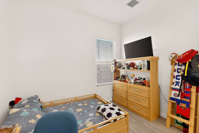 905 WITTON Place, El Paso, TX 79928