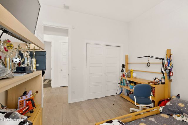 905 WITTON Place, El Paso, TX 79928