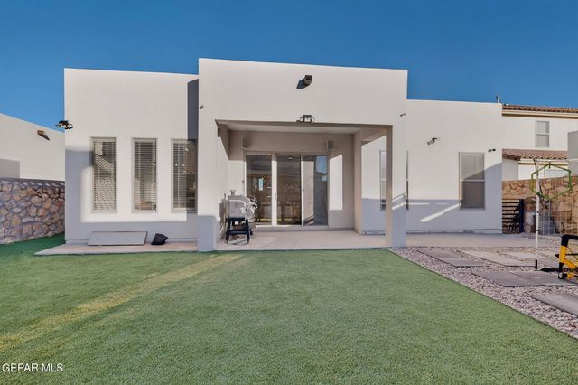 905 WITTON Place, El Paso, TX 79928