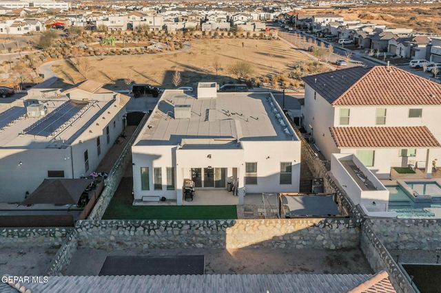 905 WITTON Place, El Paso, TX 79928