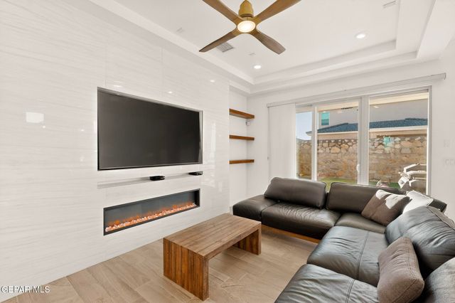 905 WITTON Place, El Paso, TX 79928