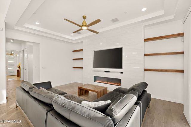 905 WITTON Place, El Paso, TX 79928