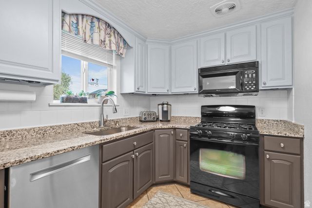 7282 S 2700 W, West Jordan, UT 84084