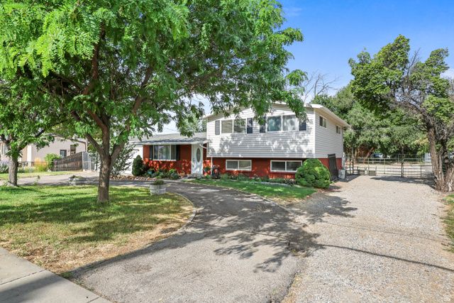 7282 S 2700 W, West Jordan, UT 84084