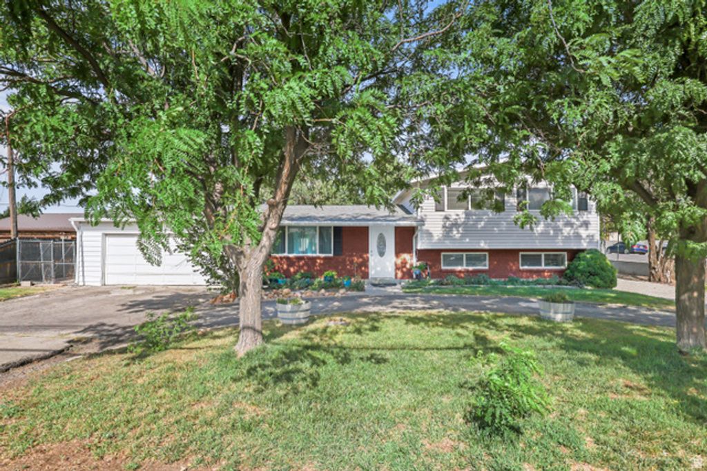 7282 S 2700 W, West Jordan, UT 84084 — photo 3
