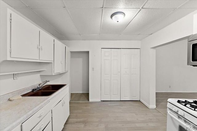 1015 W 13th St Apt 4, Pueblo, CO 81003