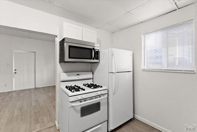 1015 W 13th St Apt 4, Pueblo, CO 81003