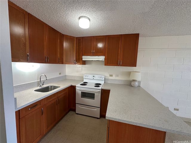 1419 Ernest Street 105, Honolulu, HI 96822