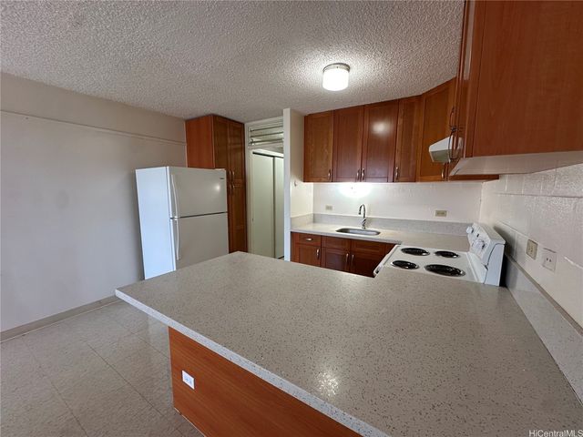 1419 Ernest Street 105, Honolulu, HI 96822