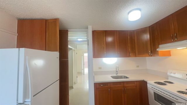 1419 Ernest Street 105, Honolulu, HI 96822