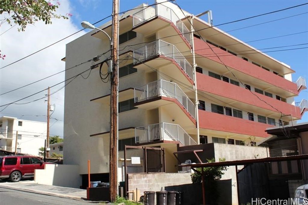1419 Ernest Street 105, Honolulu, HI 96822