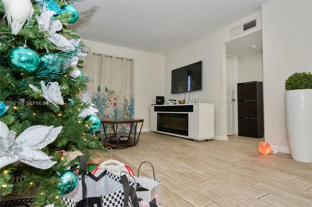 8240 SW 210th Street 207, Cutler Bay, FL 33189
