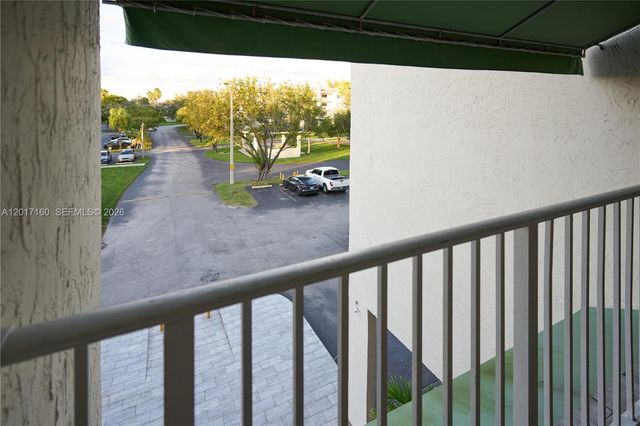 8240 SW 210th Street 207, Cutler Bay, FL 33189